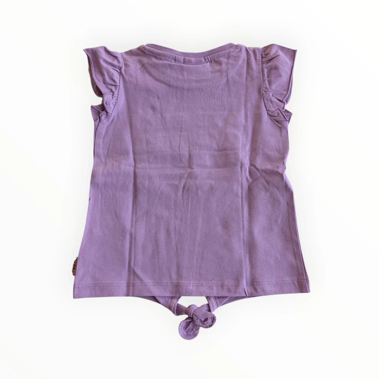 Pierrot Outlet paars T-shirt met korte pofmouwtjes en strik aan de onderkant. Geborduurd 'LOVE BIRD' op de voorkant.