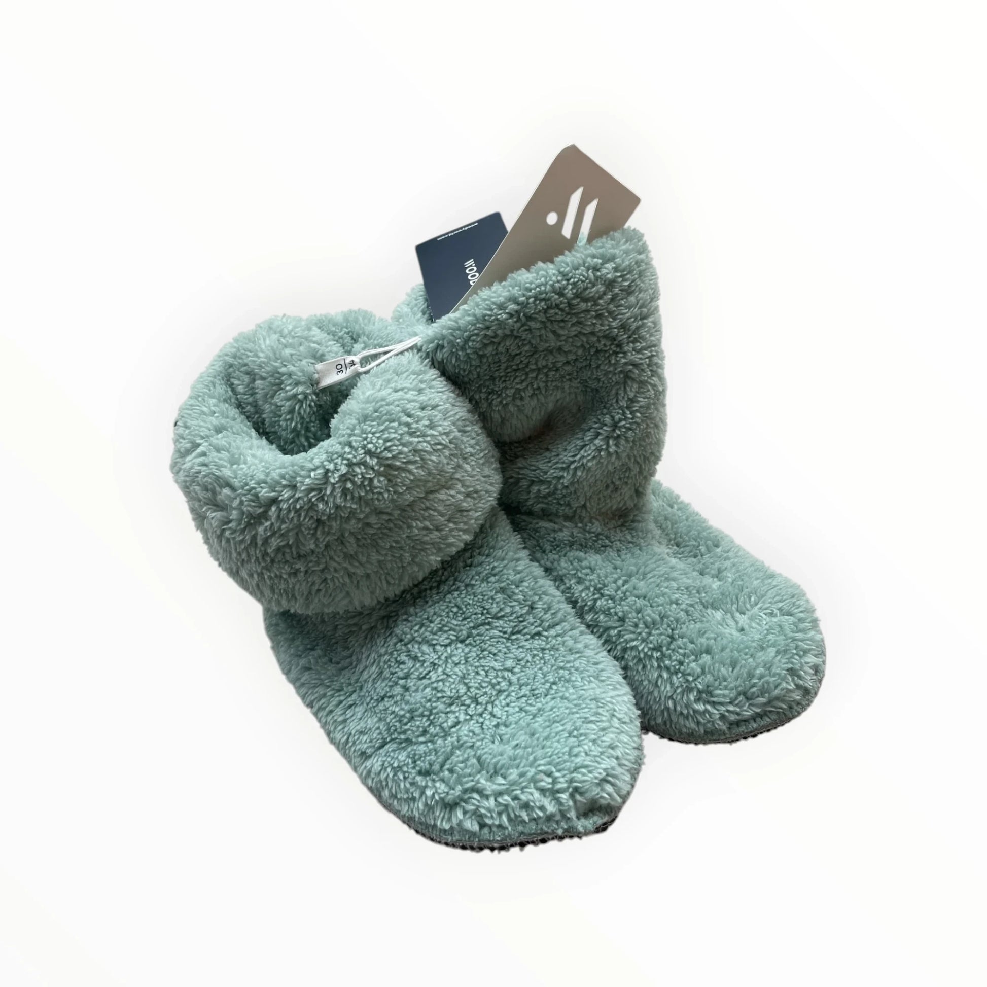 Pierrot Outlet pluche enkellaarsjes pantoffels in mintgroen fleece met omgeslagen boord en antislipzool.