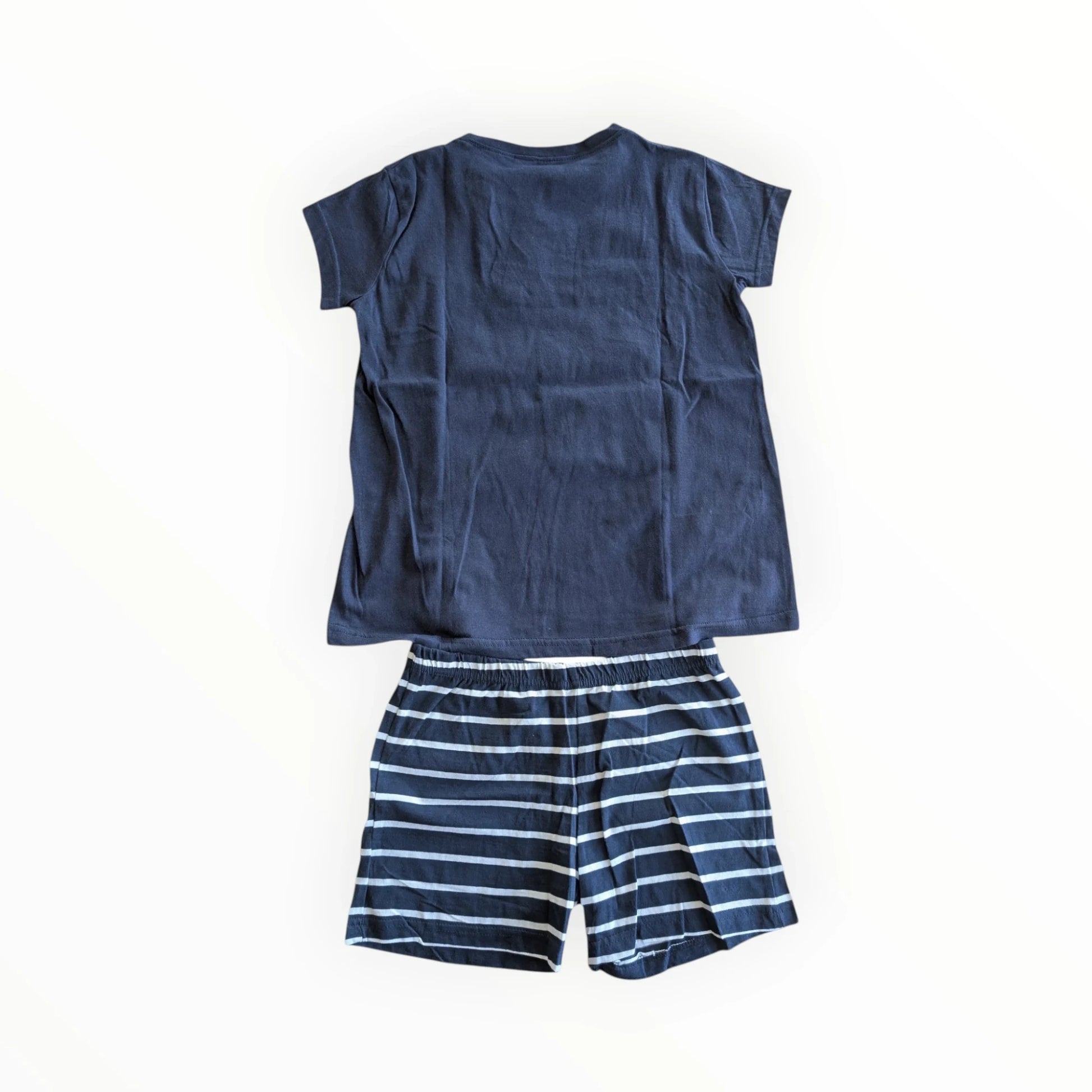 Pierrot Outlet navy katoenen pyjamaset met korte mouwen T-shirt en gestreepte short.