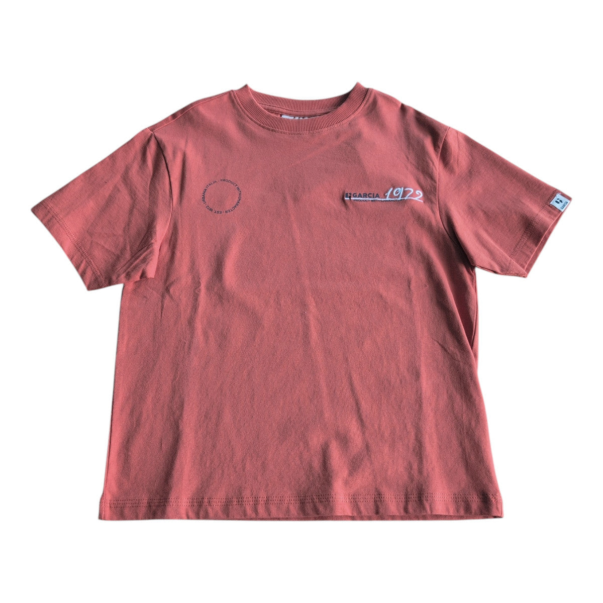 Pierrot Outlet rood katoenen T-shirt met korte mouwen en grafische print op de borst en rug.