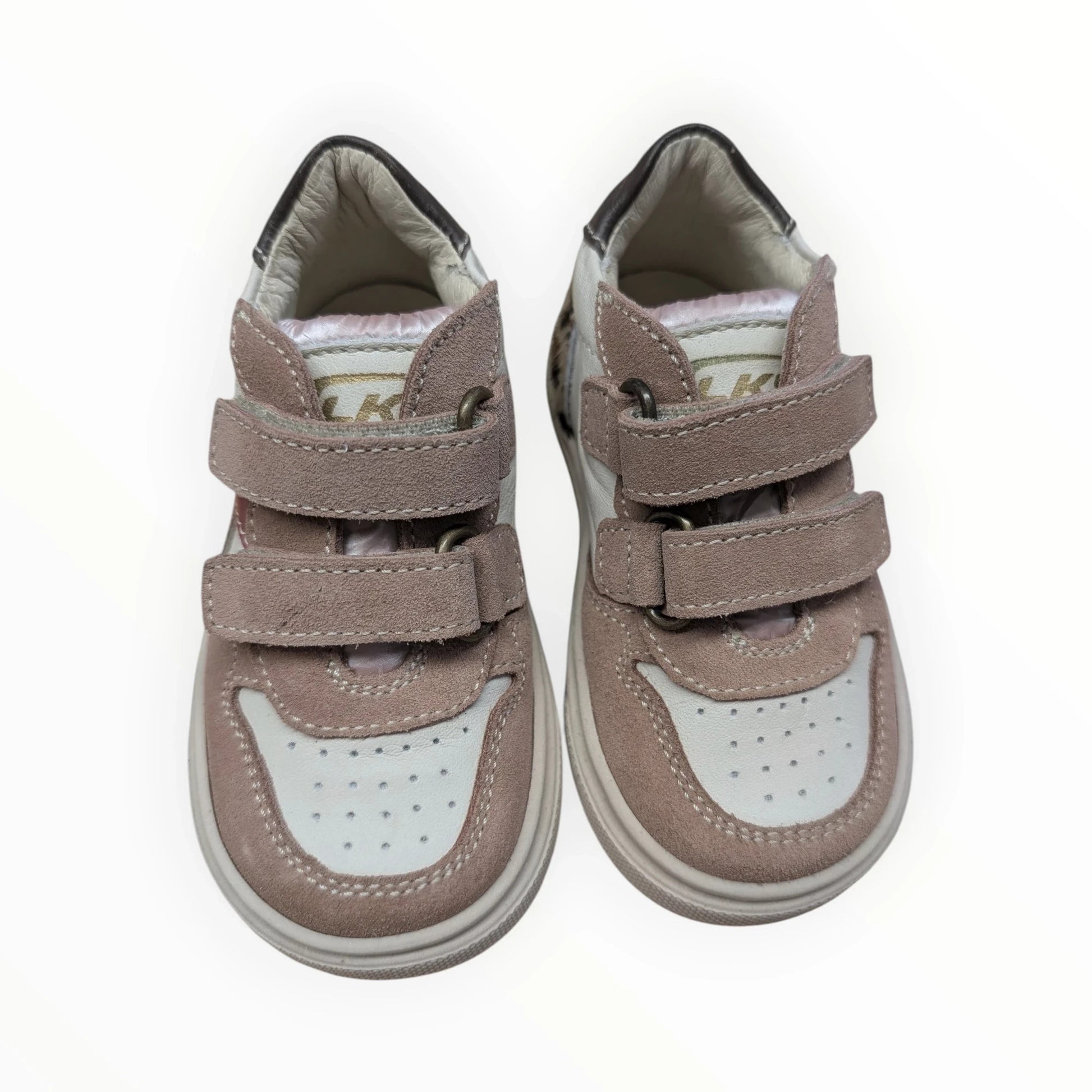 Pierrot Outlet roze suède en leren kindersneakers met klittenband en luipaardprint details
