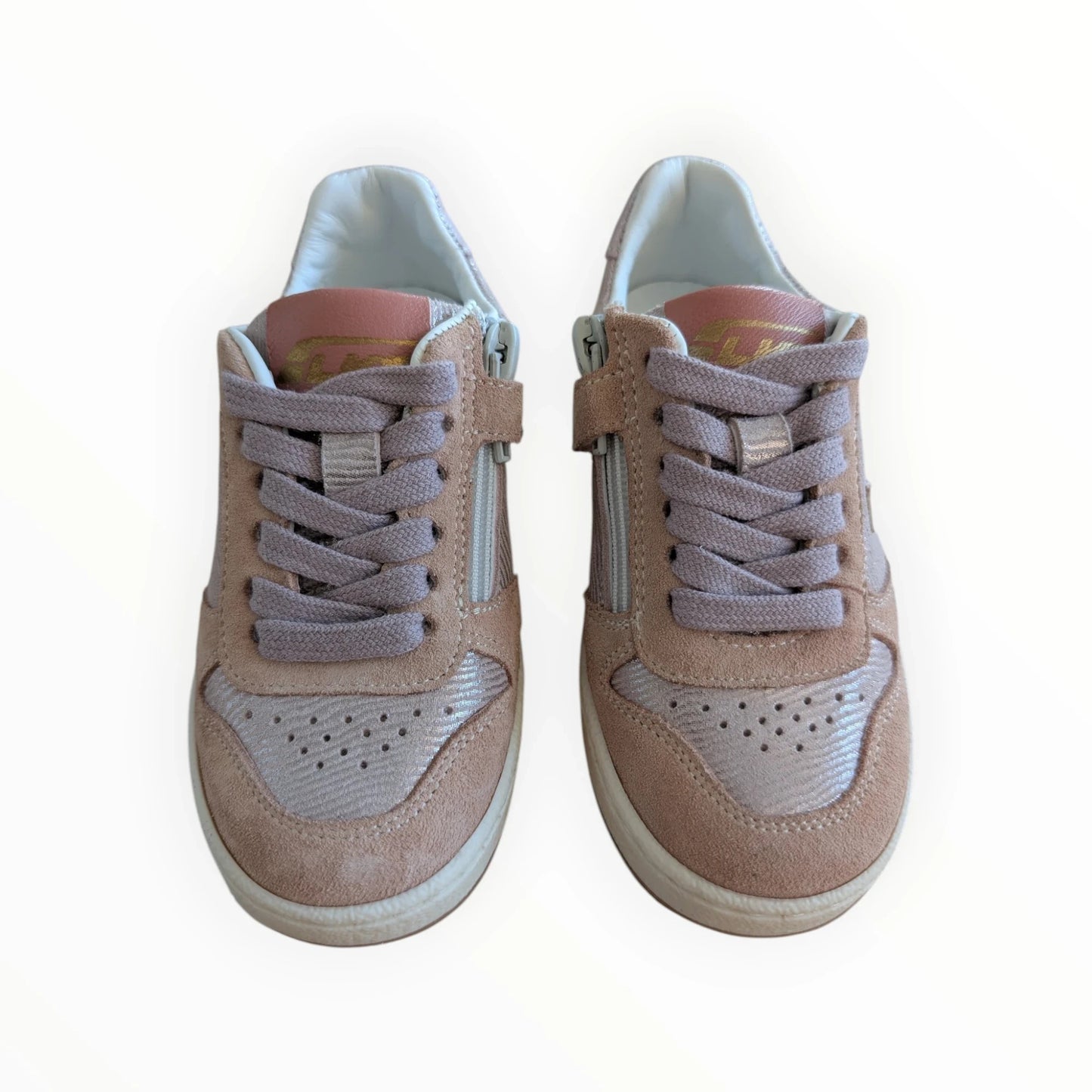 Pierrot Outlet roze suède en textiel kindersneakers met rits, veters en paarse 'V'-detail.