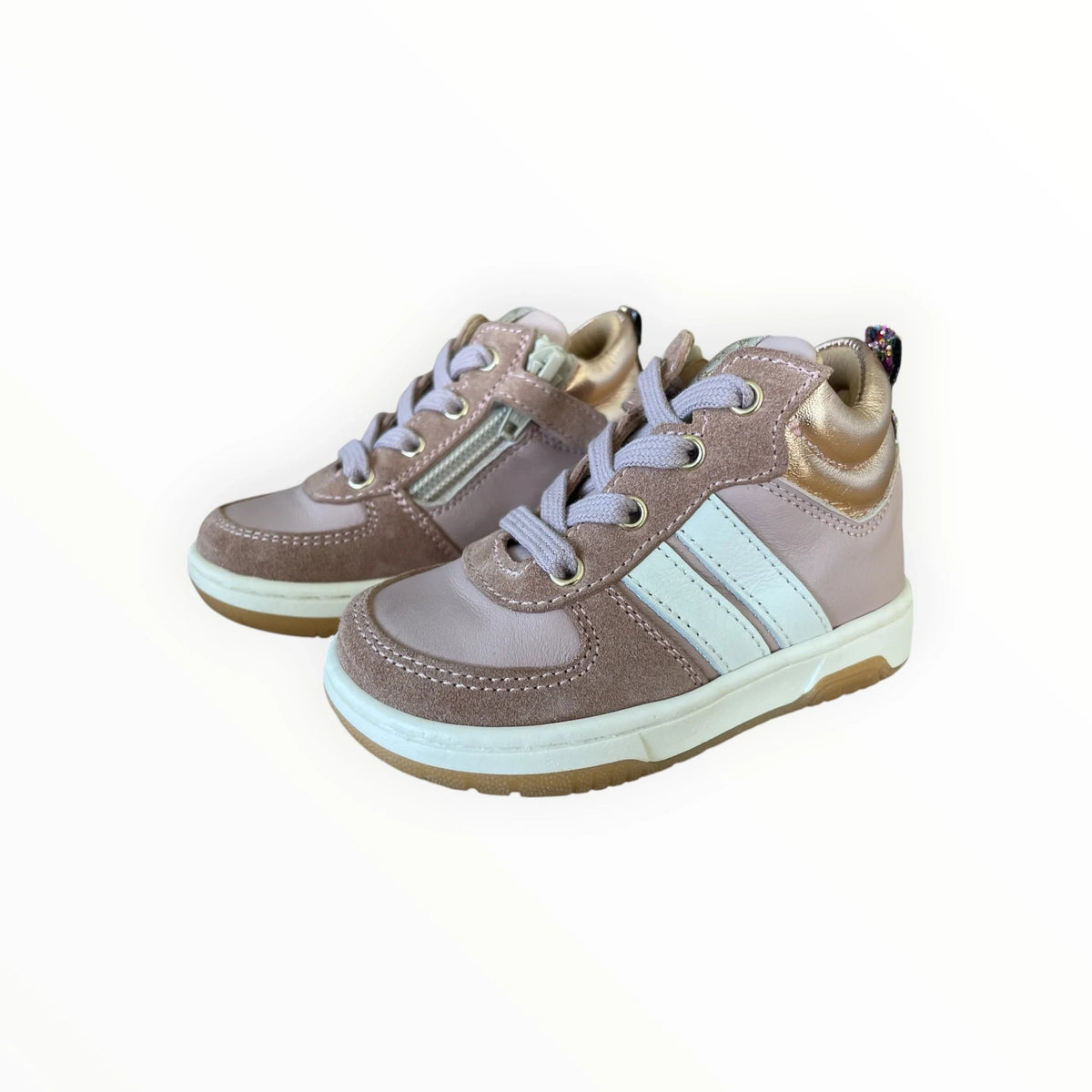 Pierrot Outlet roze kindersneakers van suède en glad leer met gouden accenten, veters en handige ritssluiting.