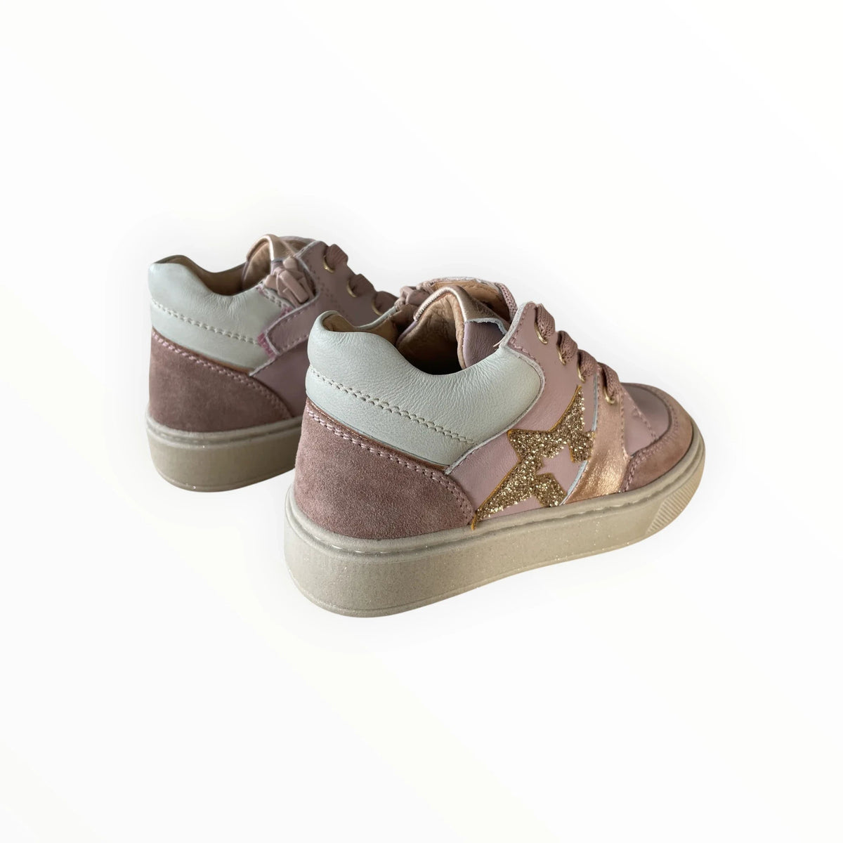 Pierrot Outlet roze meisjes sneakers van leer en suède met glinsterende sterdetails en vetersluiting