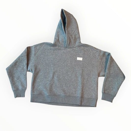 Pierrot Outlet grijze Sofie Schnoor hoodie met capuchon en subtiele merkpatch op de borst voor een casual look.