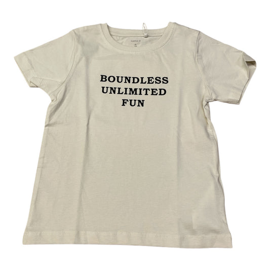 Pierrot Outlet off-white katoenen T-shirt met korte mouwen en tekstprint 'BOUNDLESS UNLIMITED FUN'.