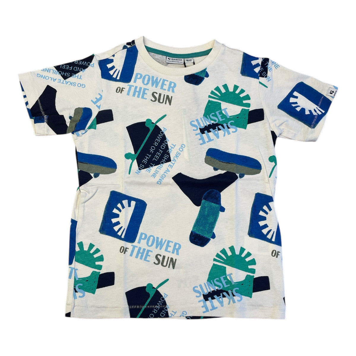 Pierrot Outlet wit T-shirt met all-over skateboard print, korte mouwen en ronde hals. Gemaakt van katoen.