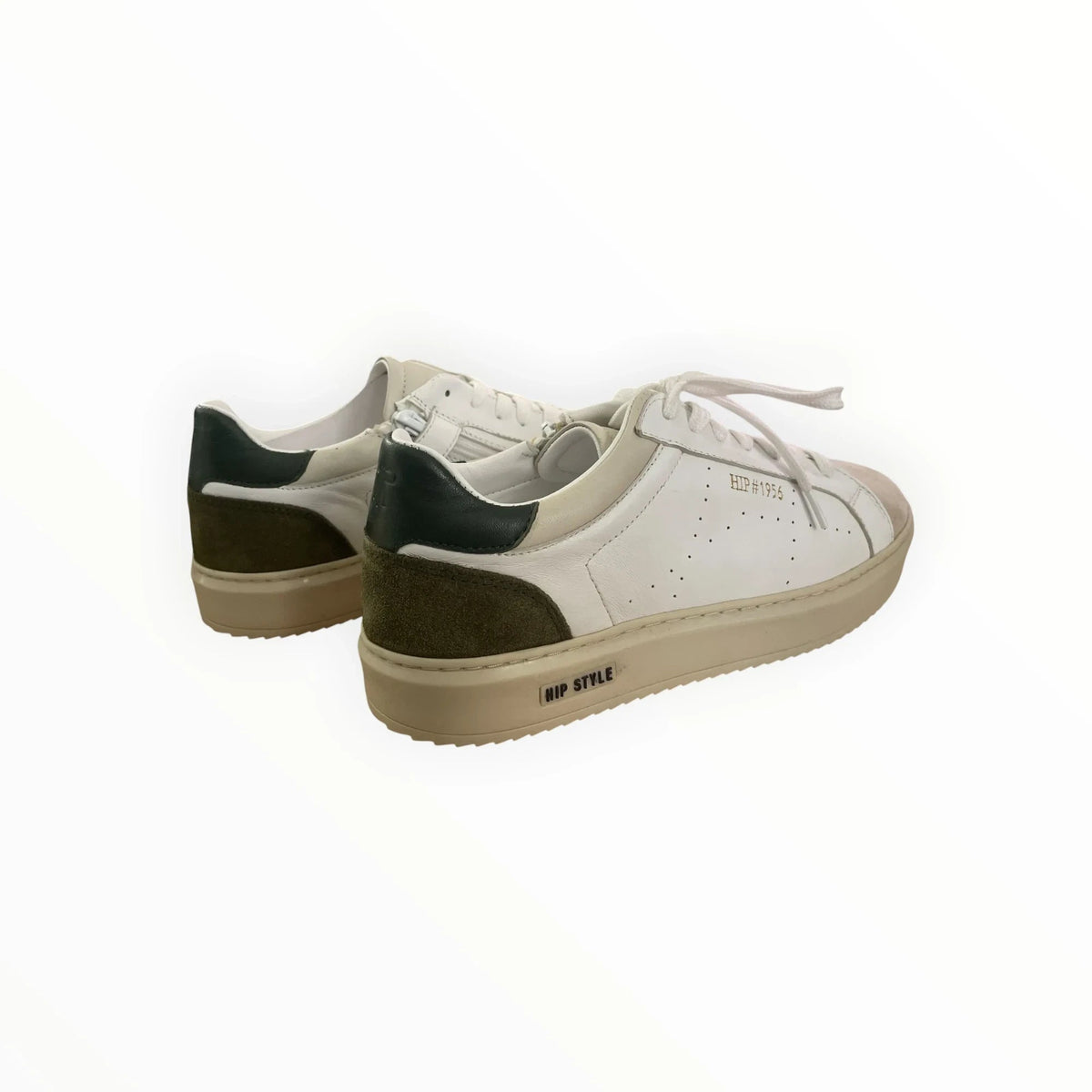 Pierrot Outlet HIP SHOE STYLE witte lage sneakers van leer en suède met olijfgroene accenten en een stevige zool