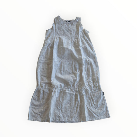 Witte Pierrot Outlet maxi-jurk van broderie anglaise met mouwloos ontwerp en gelaagde rok voor een zomerse look.