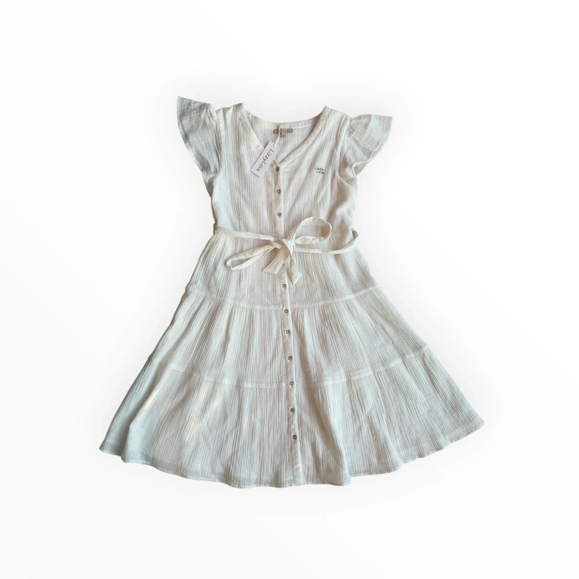 Witte LizzyLove meisjesjurk met knoopsluiting, vlindermouwen, strikceintuur en gelaagde rok bij Pierrot Outlet.