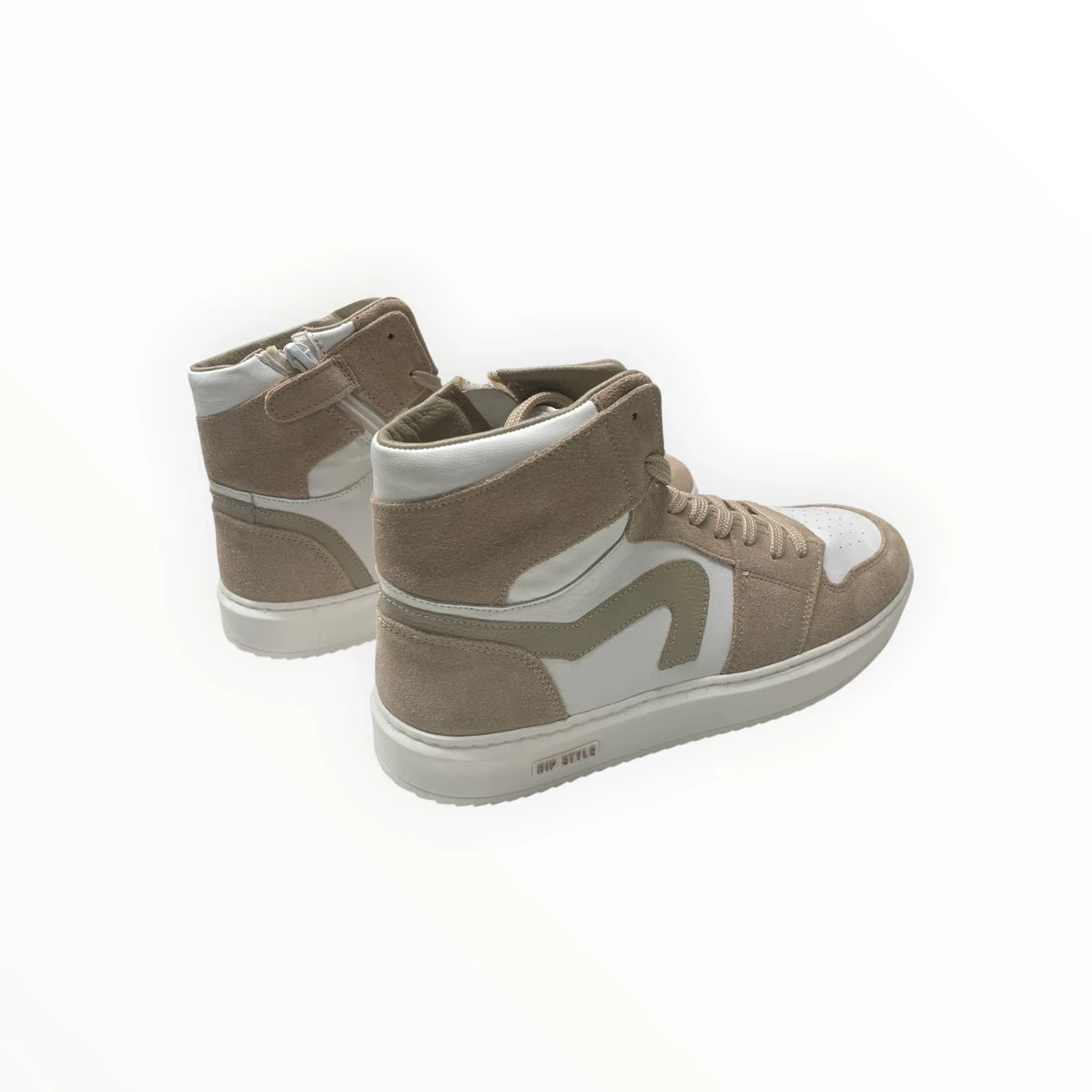 Pierrot Outlet heren high-top sneakers in zandkleurig suède met witte accenten en handige ritssluiting aan de zijkant.