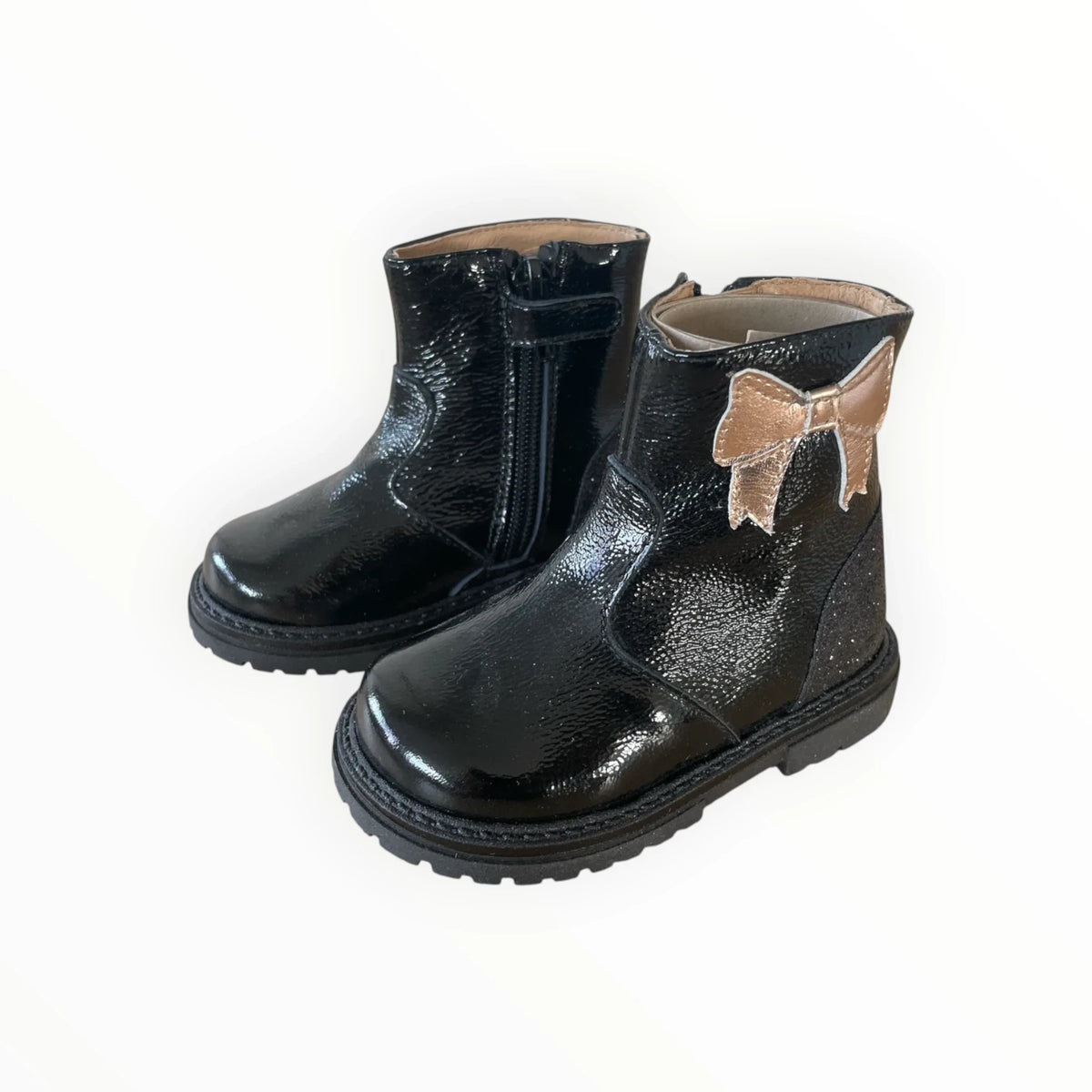 Pierrot Outlet zwarte lakleren enkellaarsjes voor kinderen met een strikje en glitterdetail bij de hiel