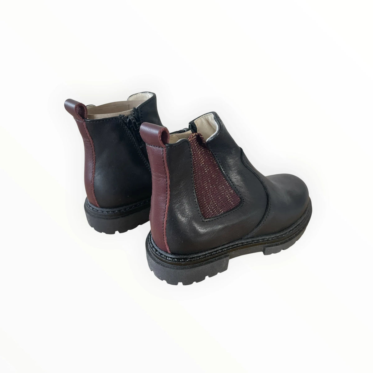 Pierrot Outlet zwarte leren enkellaarsjes voor kinderen met bordeauxrode accenten, glitter inzet en profielzool.